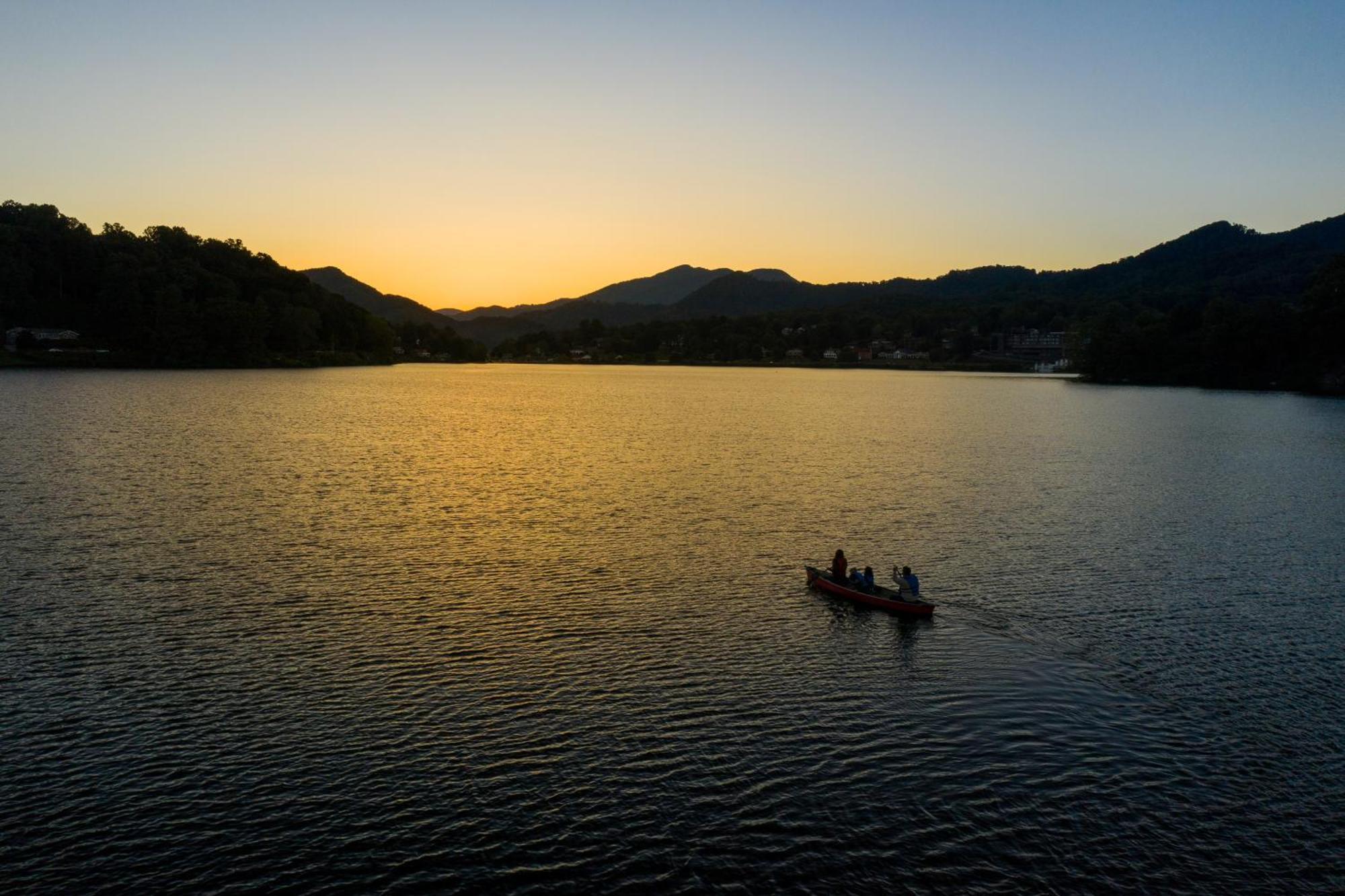 English Roses Lake Junaluska Экстерьер фото