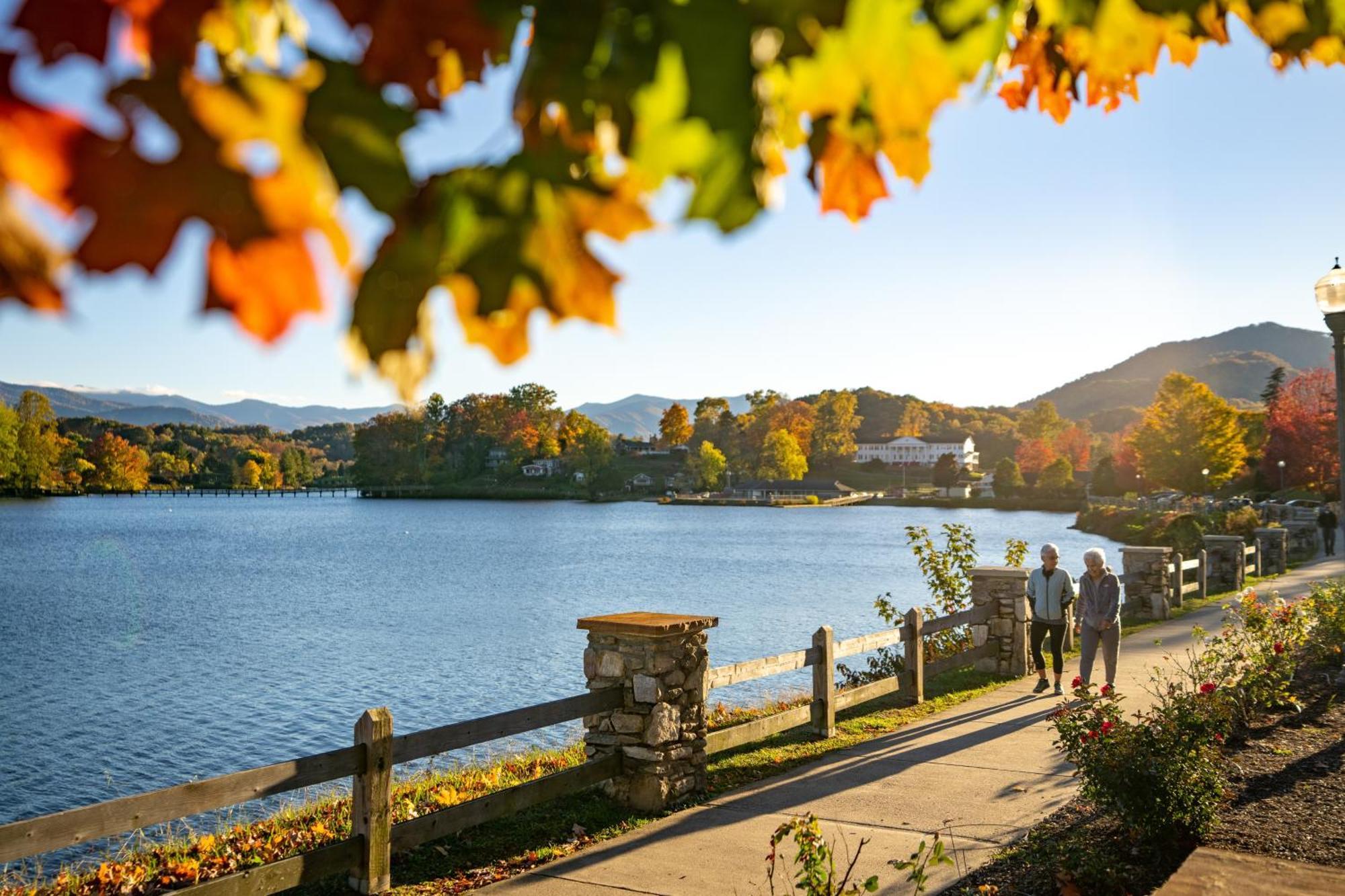 English Roses Lake Junaluska Экстерьер фото